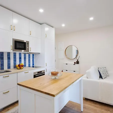 Appartement Sunny Flat With Private Terrace & Bbq By Hostwise Porto
