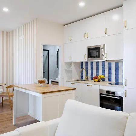 Apartman Sunny Flat With Private Terrace & Bbq By Hostwise Porto