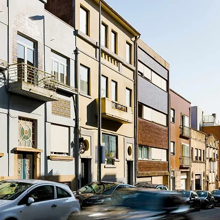 Sunny Flat With Private Terrace & Bbq By Hostwise